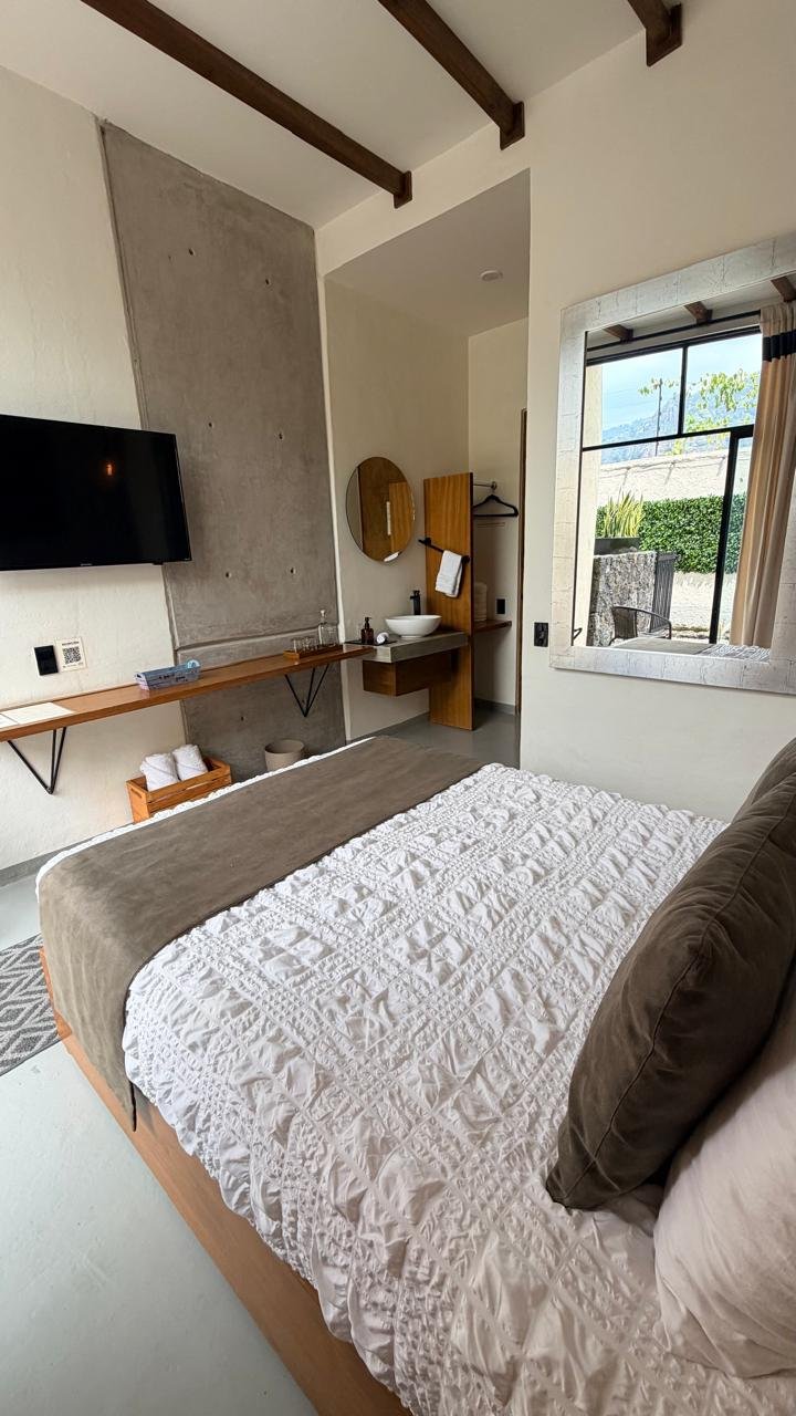 Habitación en planta baja con terraza privada en Casa Ehua – foto 4